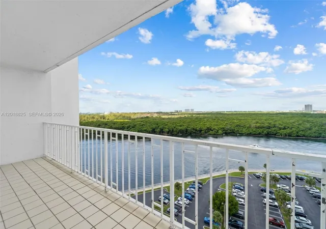 500-bayview-dr-1421-sunny-isles-beach-fl-33160/hzid_6c3158a6