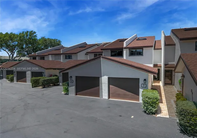 1301-n-riverside-dr-7-pompano-beach-fl-33062/hzid_bf649359