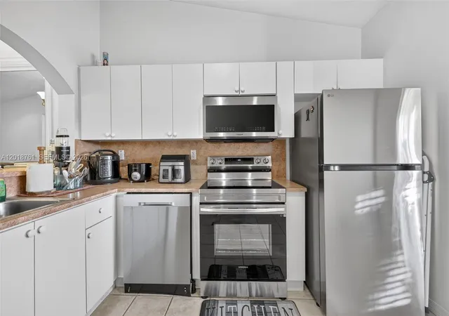 2600-se-12th-pl-203-homestead-fl-33035/hzid_b8d83e53