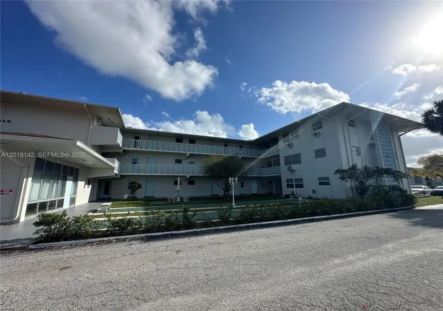 1050-e-sample-rd-208-pompano-beach-fl-33064/hzid_f25b068f