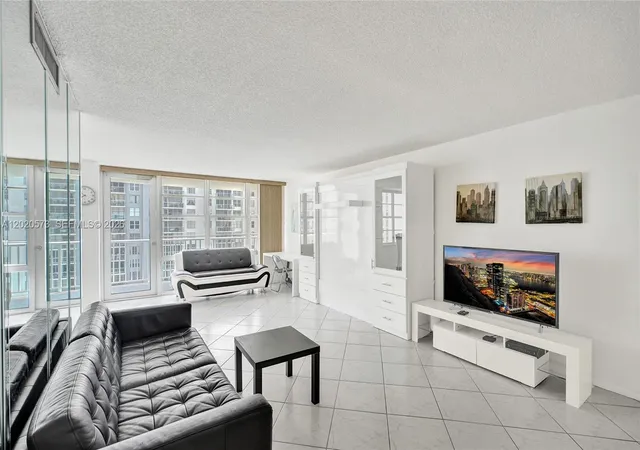 231-174th-st-1611-sunny-isles-beach-fl-33160/hzid_25c0ea12