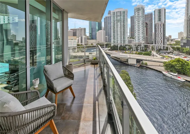 92-sw-3rd-street-1201-miami-fl-33130/hzid_5caccc48
