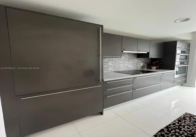 7875-nw-107th-ave-412-doral-fl-33178/hzid_4a2cf101