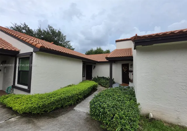 15240-sw-45th-terrace-54f-miami-fl-33185/hzid_0fb5dbc9