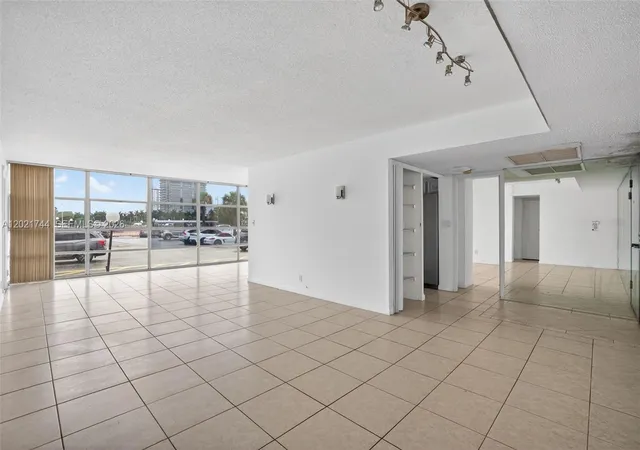 2000-atlantic-shores-blvd-120-hallandale-beach-fl-33009/hzid_47214ed7