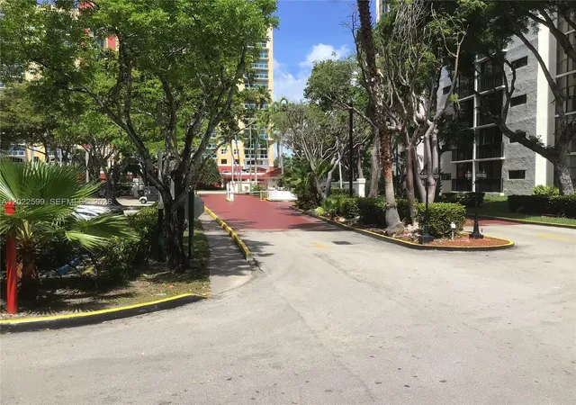17021-n-bay-rd-625-sunny-isles-beach-fl-33160/hzid_e133a242