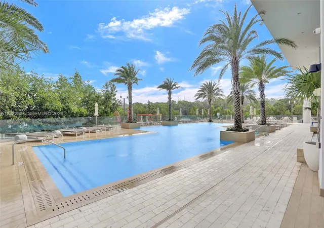 16385-n-biscayne-blvd-403-north-miami-beach-fl-33160/hzid_5bf00440