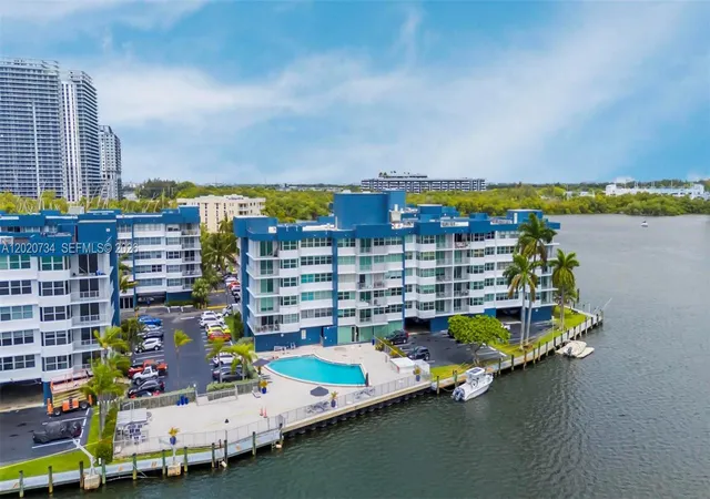 16558-ne-26th-ave-3h-north-miami-beach-fl-33160/hzid_c3c6bbe7