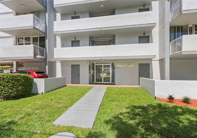 16518-ne-26th-ave-405-north-miami-beach-fl-33160/hzid_e7106913