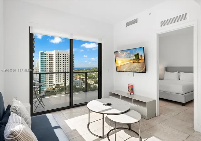 239-sw-9th-st-1701-miami-fl-33130/hzid_55723c80
