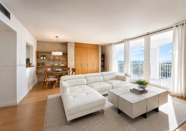 5401-collins-ave-1022-miami-beach-fl-33140/hzid_8eeeab24