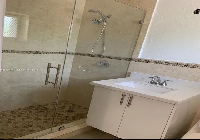 6498-collins-ave-41-miami-beach-fl-33141/hzid_9493c554
