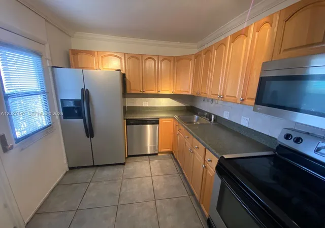 3475-n-country-club-dr-106-aventura-fl-33180/hzid_37af1953