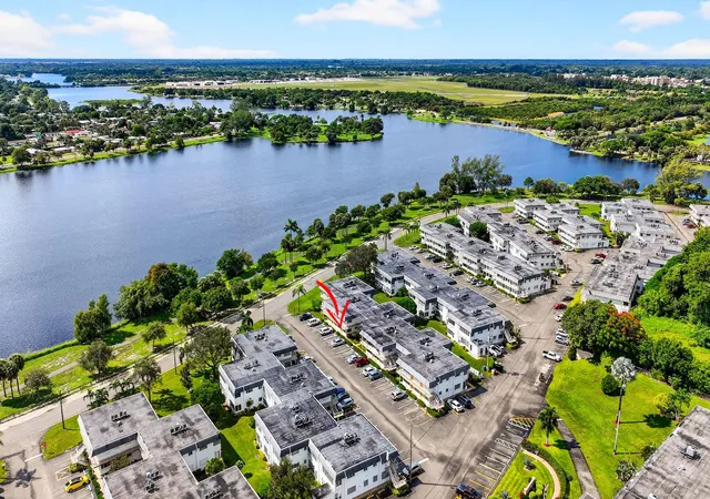 3240-lake-osborne-dr-apt-104-lake-worth-beach-fl-33461/hzid_b581b6d1