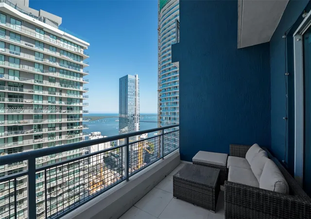 60-sw-13th-street-4408-miami-fl-33130/hzid_b09576ab