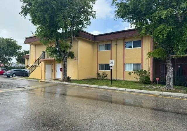 2854-nw-55th-avenue-2b-lauderhill-fl-33313/hzid_a28f0dc0