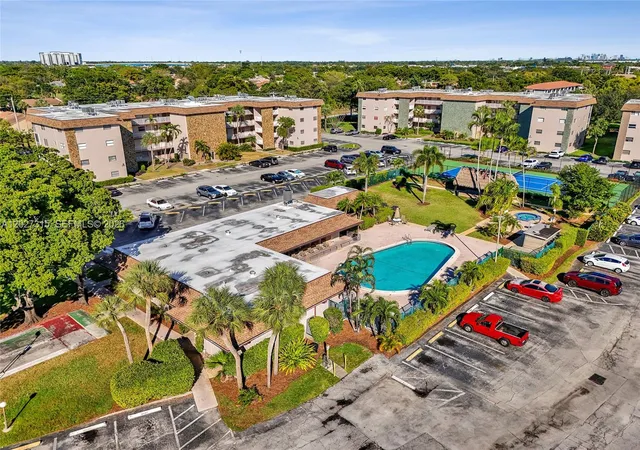 2441-sw-82nd-ave-205-davie-fl-33324/hzid_fa876eaa