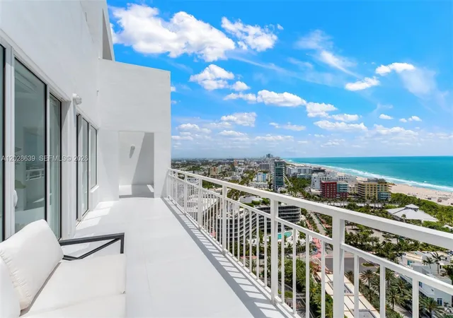 400-s-pointe-dr-ph2502-miami-beach-fl-33139/hzid_687f7977