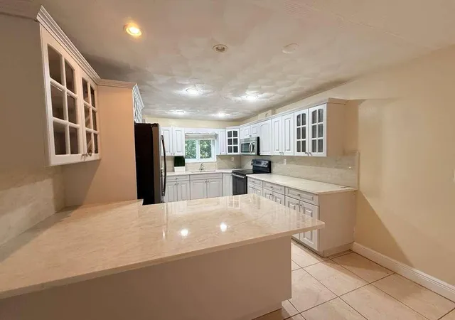2210-taylor-st-207-hollywood-fl-33020/hzid_eec75905