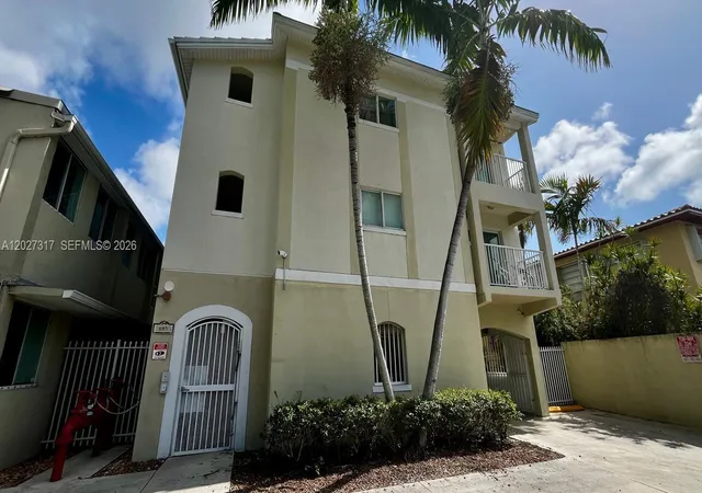 1025-sw-7th-avenue-5-miami-fl-33130/hzid_3f0796a5