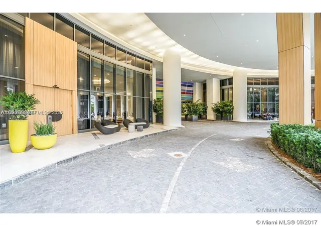 55-sw-9th-st-3409-miami-fl-33130/hzid_8d2f3934