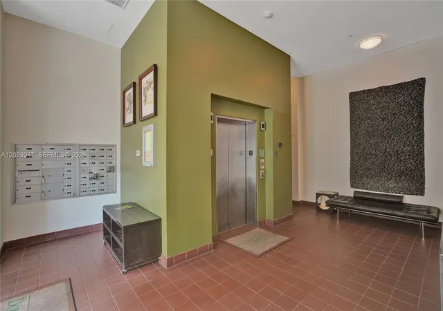 7275-sw-90th-st-c410-miami-fl-33156/hzid_19deaffb
