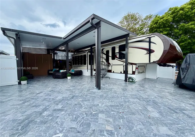 325-calusa-st-409-key-largo-fl-33037/hzid_1e3f2664