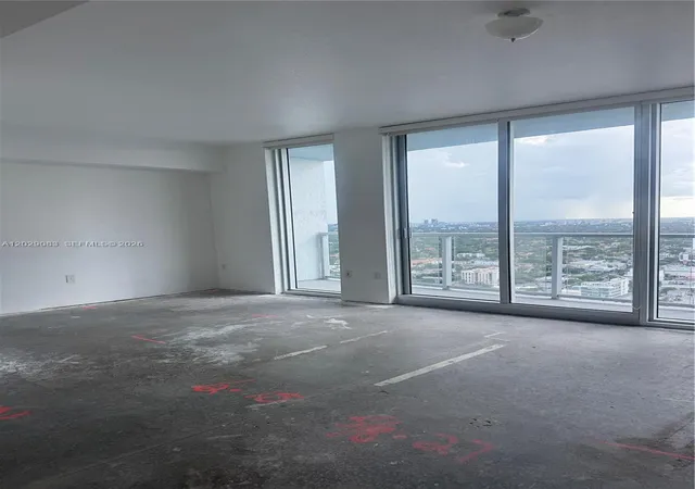 185-sw-7th-st-3900-miami-fl-33130/hzid_a52541aa