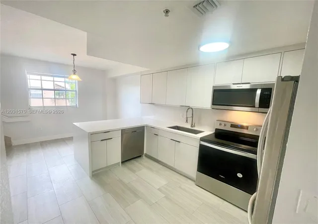 77-e-4th-st-a212-hialeah-fl-33010/hzid_31e0226d