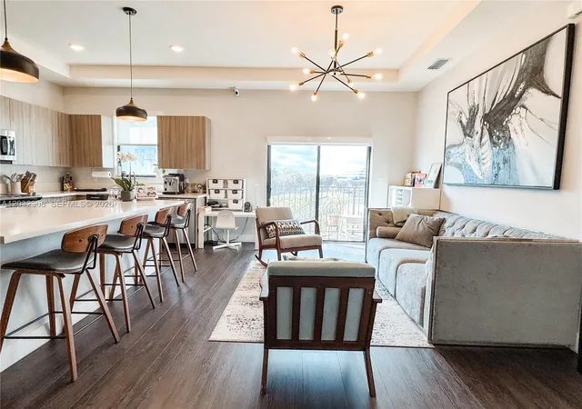 10455-nw-82nd-st-32-doral-fl-33178/hzid_0d9ad8cc