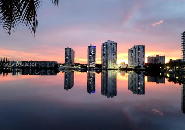 18151-ne-31st-ct-217-aventura-fl-33160/hzid_6088a725