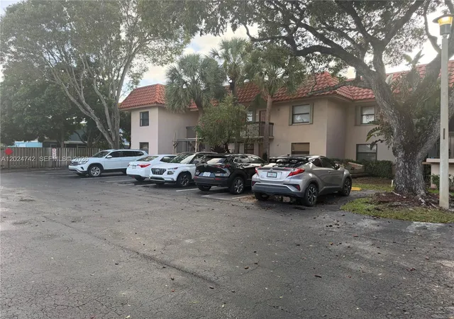 15718-e-waterside-cir-102-sunrise-fl-33326/hzid_f92a82da
