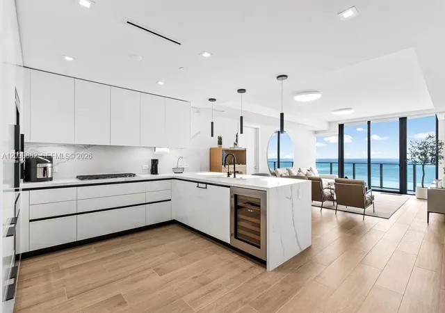 1116-n-ocean-blvd-1205-pompano-beach-fl-33062/hzid_b44ae255