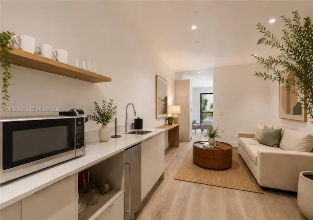 239-sw-9th-st-301-miami-fl-33130/hzid_3d624172
