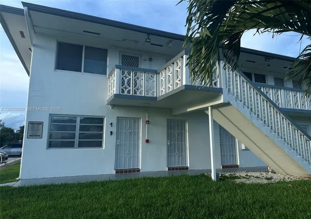 11-ne-204th-st-1-miami-gardens-fl-33179/hzid_1197a360