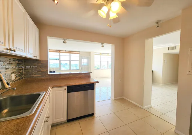 2025-ne-164th-st-503-north-miami-beach-fl-33162/hzid_ea3eca96