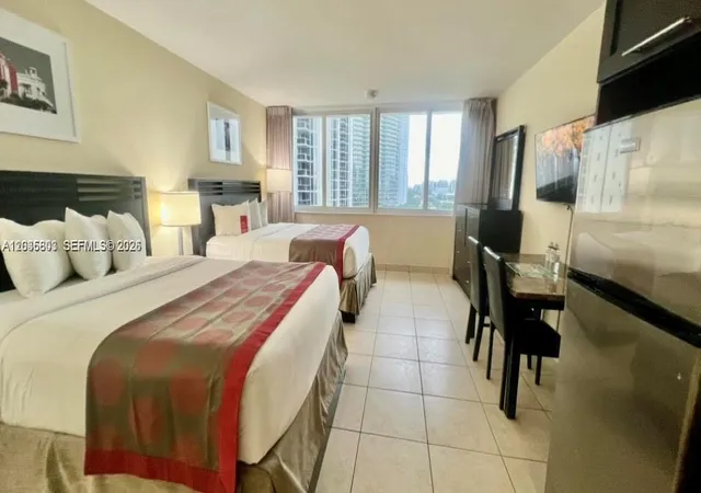 19201-collins-ave-942-sunny-isles-beach-fl-33160/hzid_124fa766