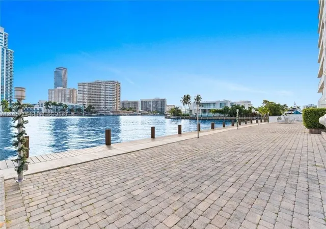 121-golden-isles-dr-904-hallandale-beach-fl-33009/hzid_eb61a05a