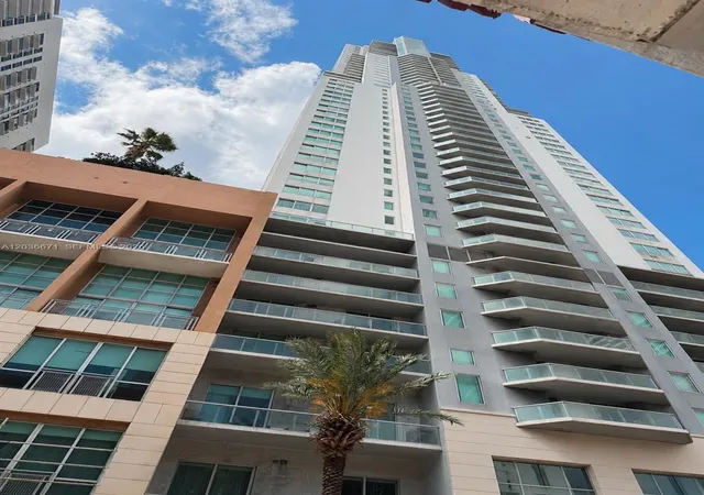 253-ne-2nd-st-3004-miami-fl-33132/hzid_25c7d783