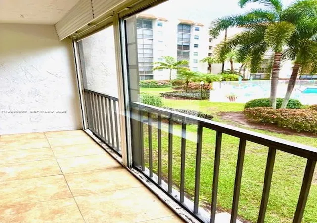 3920-inverrary-blvd-204c-lauderhill-fl-33319/hzid_8b850a1e