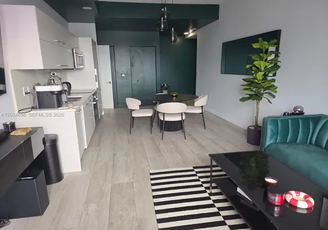45-sw-9th-st-4309-miami-fl-33130/hzid_12be01b6