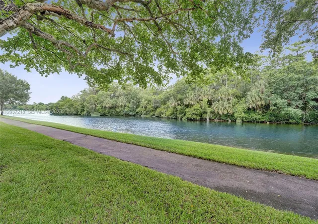 2908-s-carambola-cir-s-106-coconut-creek-fl-33066/hzid_4da9691f