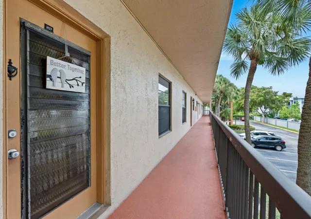 6095-n-sabal-palm-blvd-207-tamarac-fl-33319/hzid_d7b5a4db