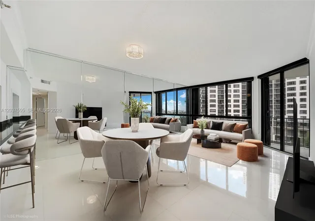 520-brickell-key-dr-a802-miami-fl-33131/hzid_4529cbc4