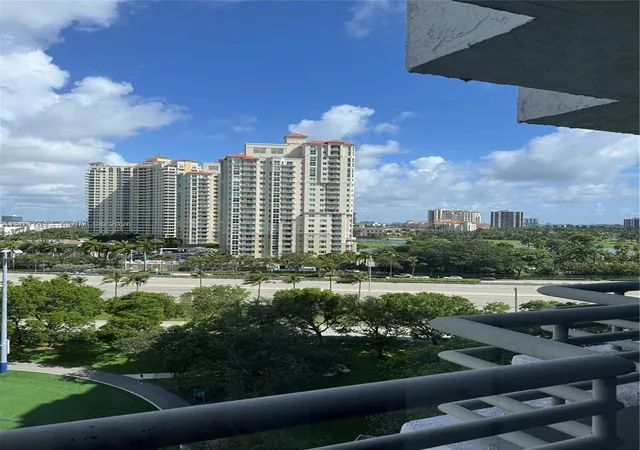 3300-ne-191st-st-1001-aventura-fl-33180/hzid_3e76d483