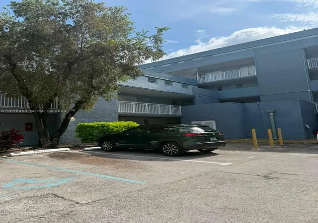 9375-fontainebleau-blvd-l225-miami-fl-33172/hzid_0deeb0a6