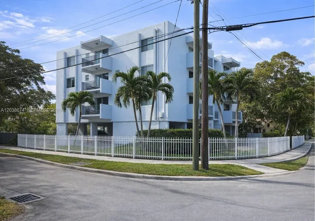 1090-ne-129th-st-205-north-miami-fl-33161/hzid_a9cd1b4f