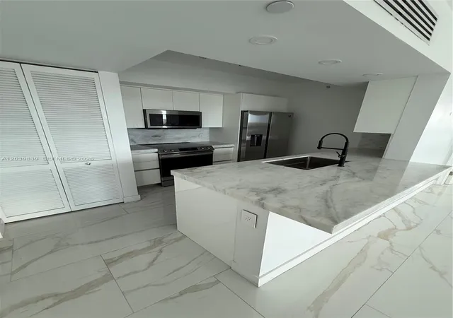 7350-sw-89th-st-1602s-miami-fl-33156/hzid_96a5b1a7