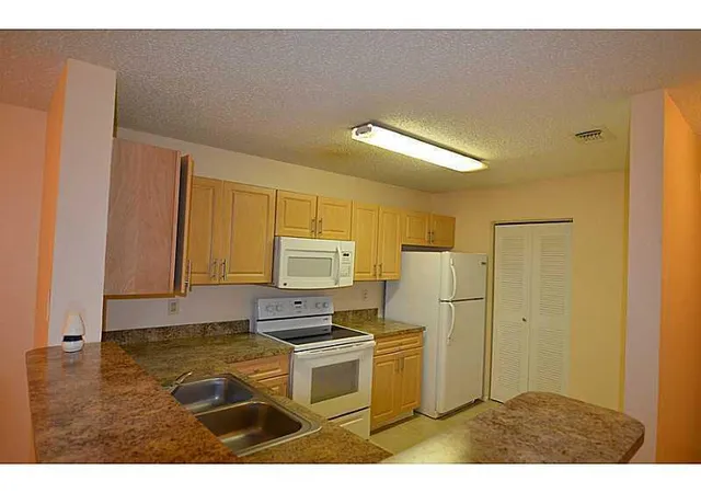 11255-w-atlantic-blvd-w-208-coral-springs-fl-33071/hzid_a564c0e8