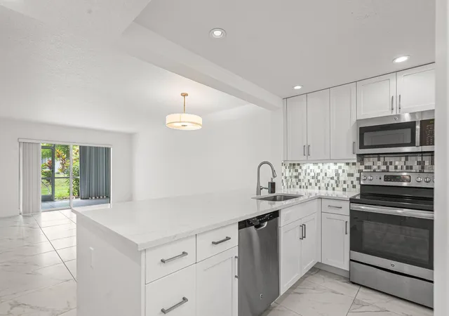 3090-holiday-springs-blvd-109-margate-fl-33063/hzid_cacb4618